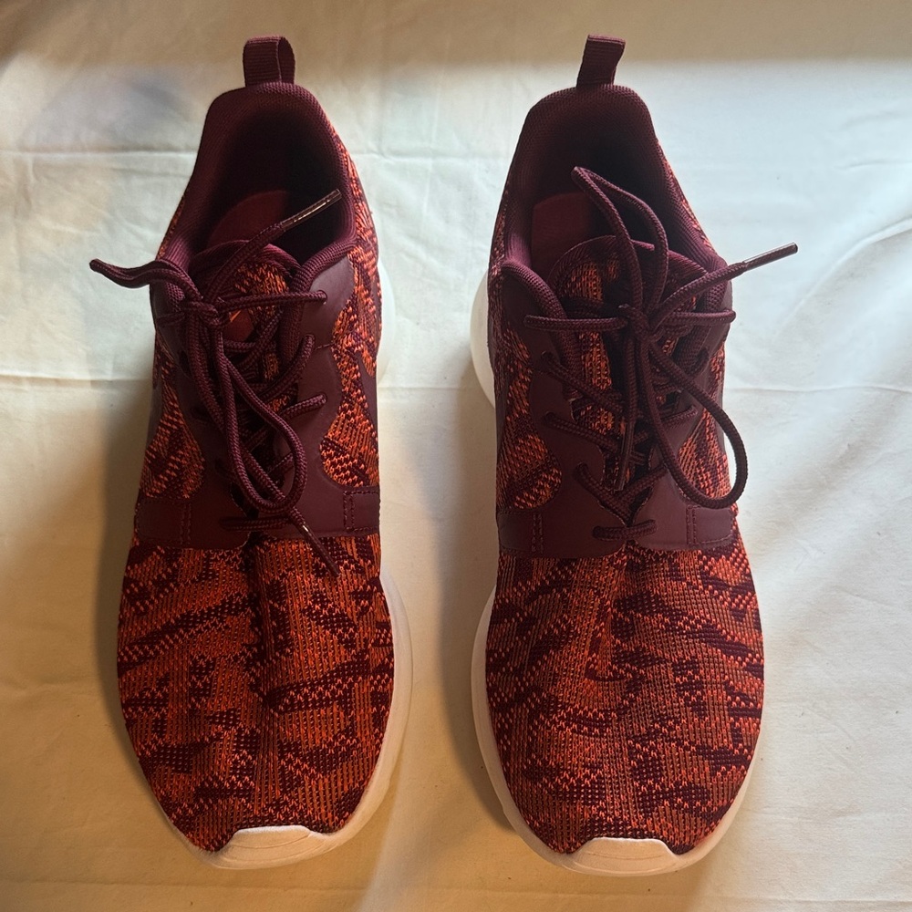 Nike Roshe Run Jacquard Sneaker